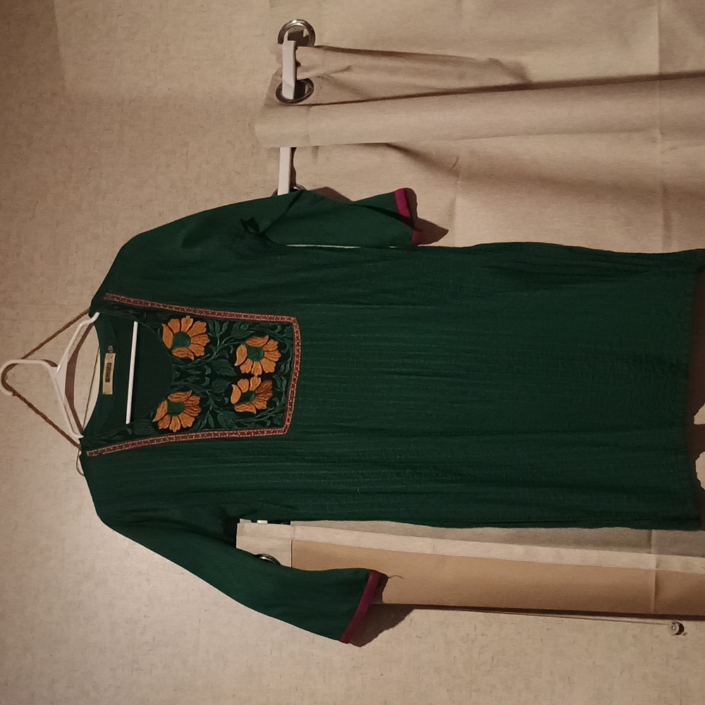 Embroidered Tunic, Green, purple, yellow, Size XL Dry Clean Only